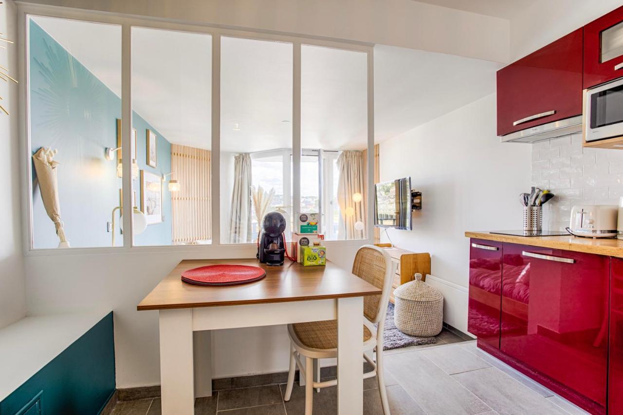 La Rev'Rie - Vue Sur Mer Avec Balcon Deauville Buitenkant foto